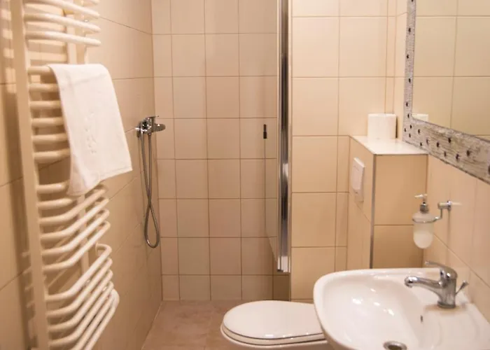 Forest Готель *